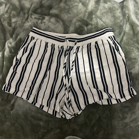 H&M Pants - H&M White Striped Shorts